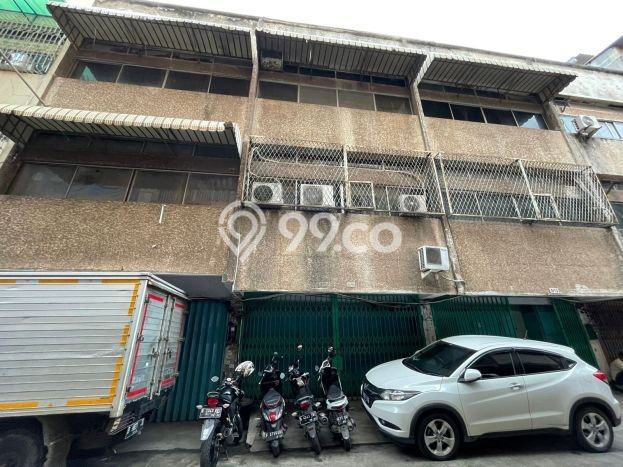 Untuk Dijual! Ruko di Bandengan Jakarta Utara LT 90m2 / LB 220m2 Kawasan Strategis Untuk Dijual! Ruko di Bandengan Jakarta Utara LT 90m2 / LB 220m2 Kawasan Strategis