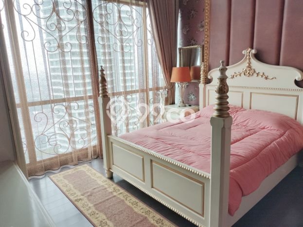Apartemen St. Moritz Brand New 3BR 3 Unit Jadi 1 Full Furnished Design Orange Elegant Apartemen St. Moritz Brand New 3BR 3 Unit Jadi 1 Full Furnished Design Orange Elegant