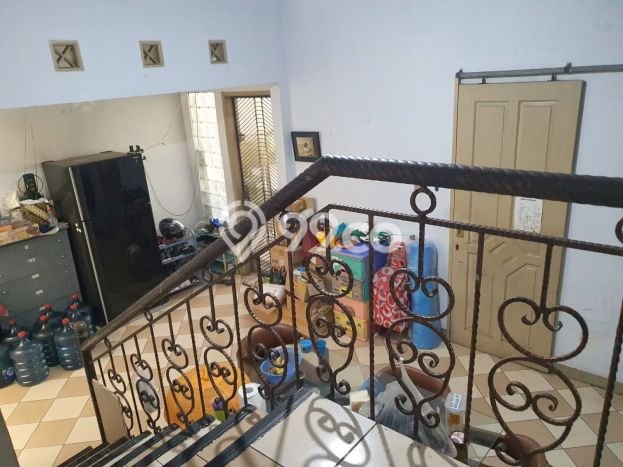 Rumah 2 Lantai Di Komplek Perumahan Puri Indah Bentuk Ngantong Posisi Di Hook Rumah 2 Lantai Di Komplek Perumahan Puri Indah Bentuk Ngantong Posisi Di Hook