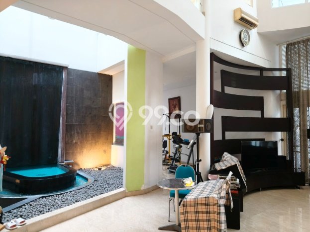 Rumah Mewah Full Furnished Siap Huni Sudah Shm Ada Taman Di Belakang Terletak Di Perumahan Jalan Wijaya Kebayoran Baru Jakarta Selatan Rumah Mewah Full Furnished Siap Huni Sudah Shm Ada Taman Di Belakang Terletak Di Perumahan Jalan Wijaya Kebayoran Baru Jakarta Selatan