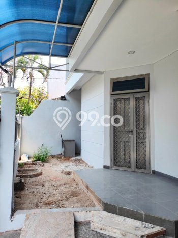 Rumah Rapi Sudah Direnovasi Total Kamar Banyak Sudah Shm Terletak Di Perumahan Tomang Yang Tenang Rumah Rapi Sudah Direnovasi Total Kamar Banyak Sudah Shm Terletak Di Perumahan Tomang Yang Tenang
