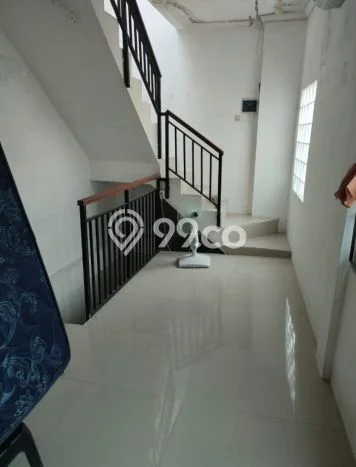 Rumah Murah 3 Lantai Sudah Shm Lokasi Strategis Di Kemayoran Rumah Murah 3 Lantai Sudah Shm Lokasi Strategis Di Kemayoran
