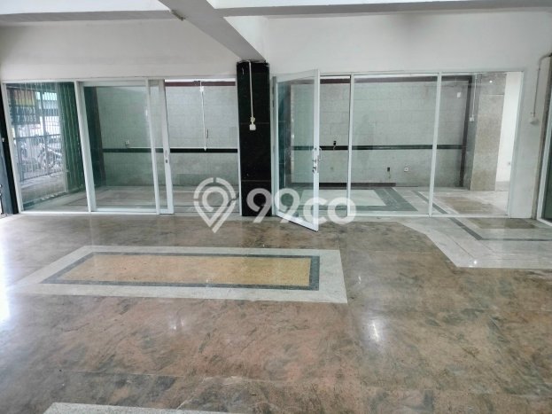 Ruko Lebar 11 Sudah Rapi Direnovasi Cocok Untuk Kantor, Tempat Usaha, Gudang Lokasi Strategis Hadap Jalan Raya Terletak Di Kawasan Bisnis Pasar Pagi Dekat Asemka Ruko Lebar 11 Sudah Rapi Direnovasi Cocok Untuk Kantor, Tempat Usaha, Gudang Lokasi Strategis Hadap Jalan Raya Terletak Di Kawasan Bisnis Pasar Pagi Dekat Asemka