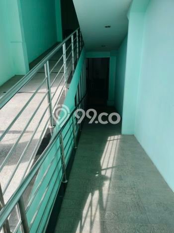 Gedung Strategis Dan Luas Cocok Untuk Perkantoran, Tempat Usaha Terletak Di Jalan Raya Bandengan Gedung Strategis Dan Luas Cocok Untuk Perkantoran, Tempat Usaha Terletak Di Jalan Raya Bandengan