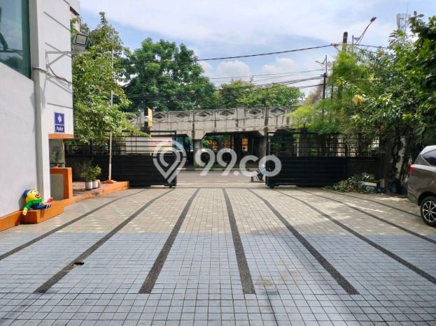 Gedung Strategis Dan Luas Cocok Untuk Perkantoran, Tempat Usaha Terletak Di Jalan Raya Bandengan Gedung Strategis Dan Luas Cocok Untuk Perkantoran, Tempat Usaha Terletak Di Jalan Raya Bandengan
