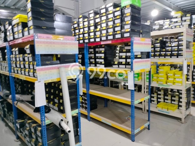 Unit Gudang Dijual di Jakarta Barat LT 1345m2 & LB 1800m2 Unit Gudang Dijual di Jakarta Barat LT 1345m2 & LB 1800m2