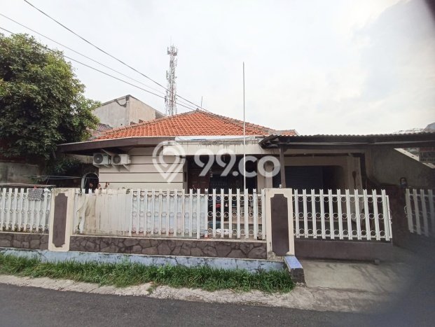 Rumah Elit Modern Siap Huni di Kedoya Jakarta Barat Rumah Elit Modern Siap Huni di Kedoya Jakarta Barat