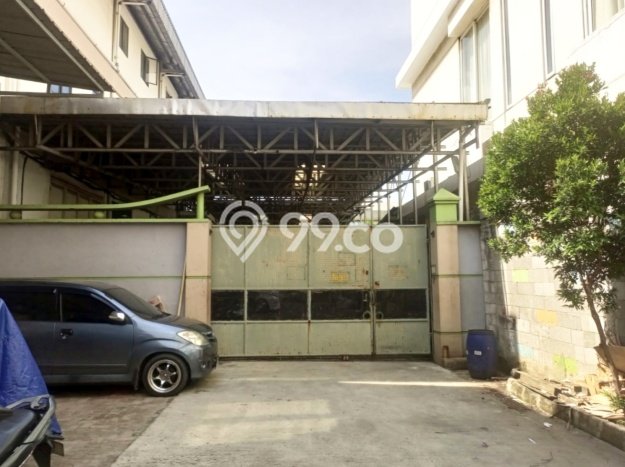 Unit Gudang Dijual di Jakarta Barat LT 1345m2 & LB 1800m2 Unit Gudang Dijual di Jakarta Barat LT 1345m2 & LB 1800m2