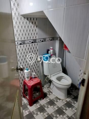 Rumah 4 Lantai Sudah Shm Terletak Di Komplek Perumahan Arwana Jembatan Dua Rumah 4 Lantai Sudah Shm Terletak Di Komplek Perumahan Arwana Jembatan Dua