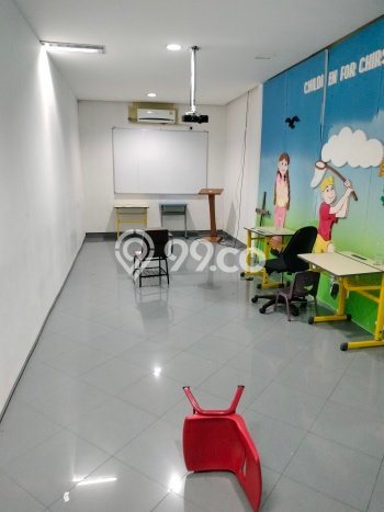 Gedung Strategis Dan Luas Cocok Untuk Perkantoran, Tempat Usaha Terletak Di Jalan Raya Bandengan Gedung Strategis Dan Luas Cocok Untuk Perkantoran, Tempat Usaha Terletak Di Jalan Raya Bandengan