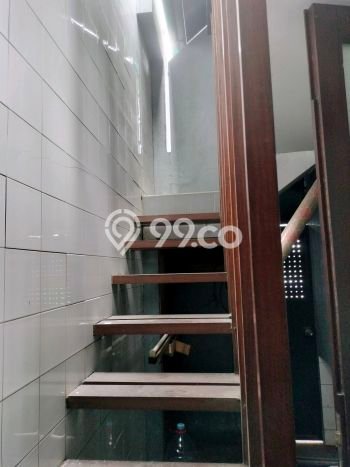 Rumah Elit Modern Tanpa Renovasi di Green Garden Jakarta Barat Rumah Elit Modern Tanpa Renovasi di Green Garden Jakarta Barat