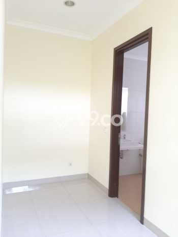 Rumah Elit Modern Siap Huni di BSD The Icon Tangerang Rumah Elit Modern Siap Huni di BSD The Icon Tangerang