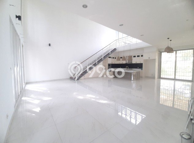 Rumah Nyaman di BSD, Tangerang, Luas 206m² Bangunan 237m² Rumah Nyaman di BSD, Tangerang, Luas 206m² Bangunan 237m²