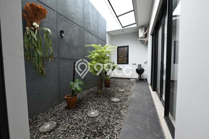 Rumah Baru SHM di Kencana Loka, Tangerang Selatan, Full Furnished Rumah Baru SHM di Kencana Loka, Tangerang Selatan, Full Furnished