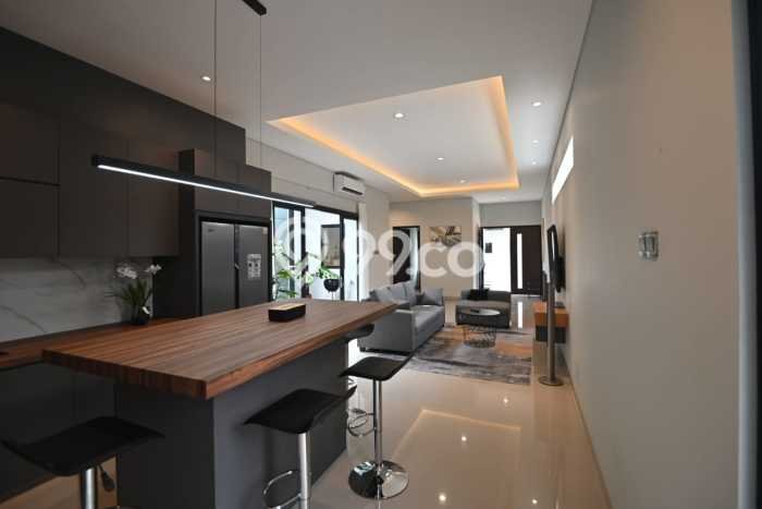 Rumah Baru SHM di Kencana Loka, Tangerang Selatan, Full Furnished Rumah Baru SHM di Kencana Loka, Tangerang Selatan, Full Furnished