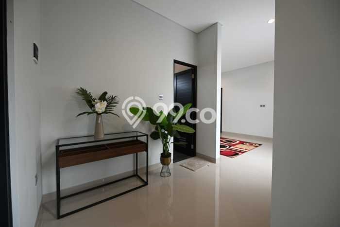 Rumah Baru SHM di Kencana Loka, Tangerang Selatan, Full Furnished Rumah Baru SHM di Kencana Loka, Tangerang Selatan, Full Furnished