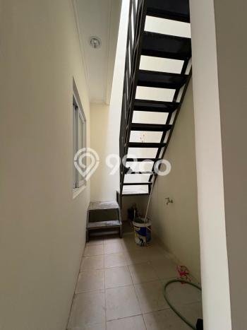Dijual Rumah Mewah Elegan Dengan View Cantik di Summarecon Serpong, Tangerang Dijual Rumah Mewah Elegan Dengan View Cantik di Summarecon Serpong, Tangerang