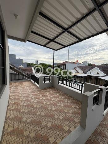 Dijual Rumah Premium dengan Fasilitas Sekitar Lengkap di BSD, Tangerang Selatan Dijual Rumah Premium dengan Fasilitas Sekitar Lengkap di BSD, Tangerang Selatan