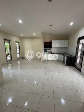 Rumah Luas Asri 4 KT Siap Pakai di Summarecon Serpong Tangerang Rumah Luas Asri 4 KT Siap Pakai di Summarecon Serpong Tangerang