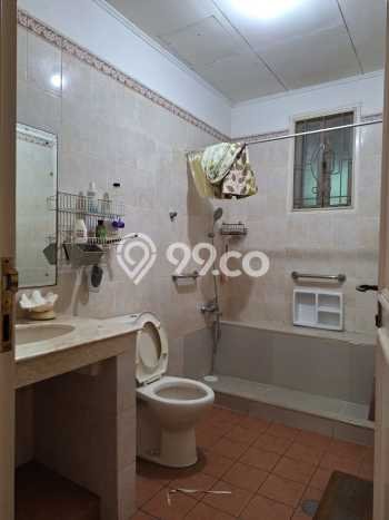 Rumah Elit Modern Tanpa Renovasi di BSD Tangerang Rumah Elit Modern Tanpa Renovasi di BSD Tangerang