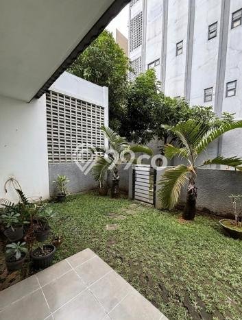 For Sale! Luxury House LT 162m2 Desain Elegan di BSD For Sale! Luxury House LT 162m2 Desain Elegan di BSD