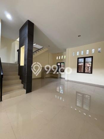 Dijual Rumah Premium dengan Fasilitas Sekitar Lengkap di BSD, Tangerang Selatan Dijual Rumah Premium dengan Fasilitas Sekitar Lengkap di BSD, Tangerang Selatan