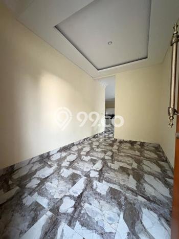 Hunian Mewah Dijual LT 340m2 di BSD, Tangerang Selatan Hunian Mewah Dijual LT 340m2 di BSD, Tangerang Selatan