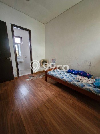 Rumah Luas Asri 3 KT Siap Huni di BSD Tangerang Rumah Luas Asri 3 KT Siap Huni di BSD Tangerang