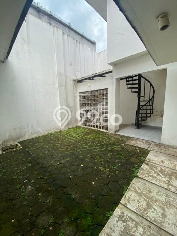 Rumah Luxury Modern Siap Huni di BSD Tangerang Rumah Luxury Modern Siap Huni di BSD Tangerang
