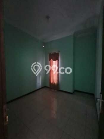 Jual Rumah Bagus Siap Huni LB 100m2 di Colomadu, Solo Jual Rumah Bagus Siap Huni LB 100m2 di Colomadu, Solo