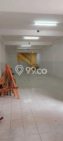 Untuk Disewa Ruko di Kemayoran Jakarta Pusat LT 98m2, LB 340m2 Untuk Disewa Ruko di Kemayoran Jakarta Pusat LT 98m2, LB 340m2