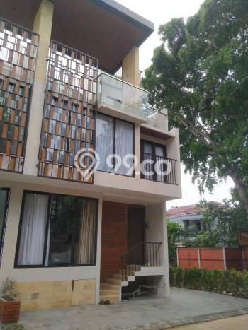 Dijual Rumah Premium dengan Fasilitas Sekitar Lengkap di Tebet, Jakarta Selatan Dijual Rumah Premium dengan Fasilitas Sekitar Lengkap di Tebet, Jakarta Selatan