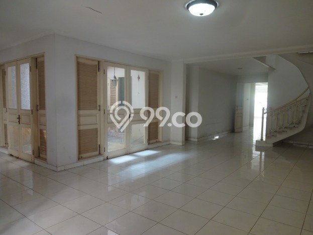 Gudang Komersial Disewakan di Menteng Jakarta Pusat Luas 646m2 Gudang Komersial Disewakan di Menteng Jakarta Pusat Luas 646m2