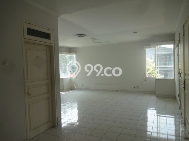 Gudang Komersial Disewakan di Menteng Jakarta Pusat Luas 646m2 Gudang Komersial Disewakan di Menteng Jakarta Pusat Luas 646m2