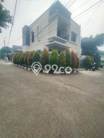 For Sale! Premium House LT 136m2 Desain Elegan di Jatiwaringin For Sale! Premium House LT 136m2 Desain Elegan di Jatiwaringin