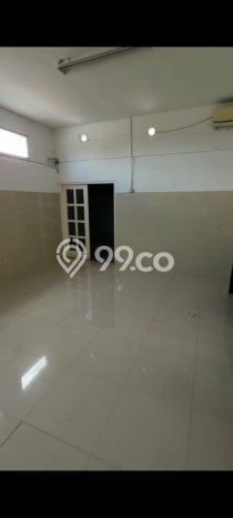 Unit Gudang Disewa Lokasi Tanah Abang, Jakarta Pusat Spesifikasi Luas Bangunan 55m2 Unit Gudang Disewa Lokasi Tanah Abang, Jakarta Pusat Spesifikasi Luas Bangunan 55m2