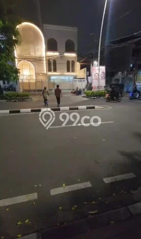Ruko Dijual di Menteng Jakarta Pusat dengan Luas Bangunan 1000m2 Ruko Dijual di Menteng Jakarta Pusat dengan Luas Bangunan 1000m2