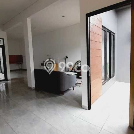 Rumah Luas Asri 4 KT Siap Huni di BSD Nusaloka Tangerang Rumah Luas Asri 4 KT Siap Huni di BSD Nusaloka Tangerang