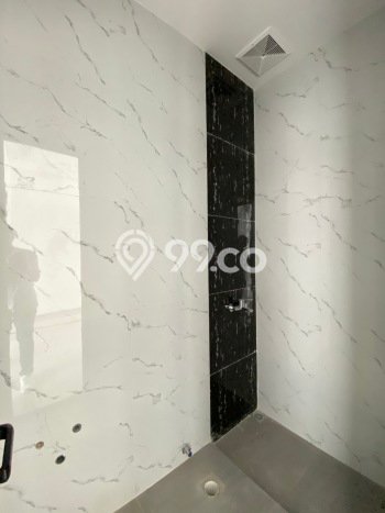 For Sale Rumah 4 Kamar Lokasi Ideal Bagus dan Strategis di Serpong Utara For Sale Rumah 4 Kamar Lokasi Ideal Bagus dan Strategis di Serpong Utara