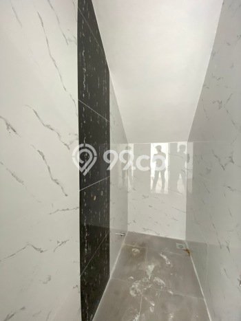 For Sale Rumah 4 Kamar Lokasi Ideal Bagus dan Strategis di Serpong Utara For Sale Rumah 4 Kamar Lokasi Ideal Bagus dan Strategis di Serpong Utara
