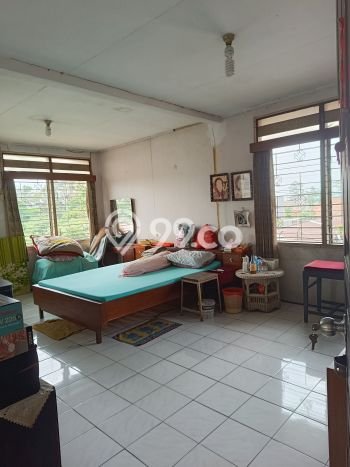 Rumah Mewah LB 300m2 Siap Huni Desain Elegan di Harjasari, Bogor Rumah Mewah LB 300m2 Siap Huni Desain Elegan di Harjasari, Bogor