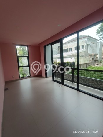 Ready to Use! Luxury House LT 300m2 Desain Modern di Sentul City Ready to Use! Luxury House LT 300m2 Desain Modern di Sentul City