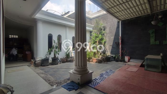 Hunian Mewah Dijual LT 600m2 di Batununggal, Bandung Hunian Mewah Dijual LT 600m2 di Batununggal, Bandung