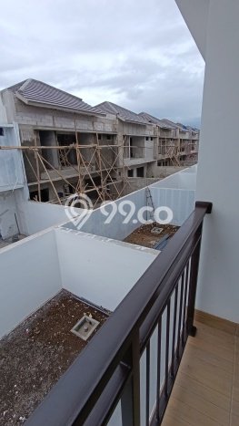Rumah Strategis Minimalis Lb 103m2 di Terusan Buah Batu, Bandung Rumah Strategis Minimalis Lb 103m2 di Terusan Buah Batu, Bandung