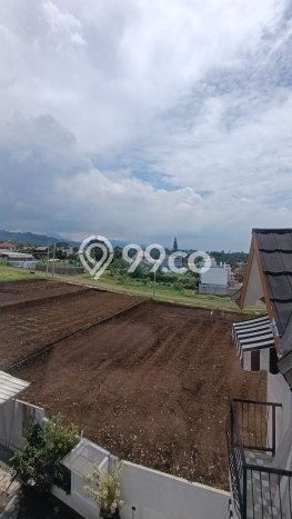 AREA PREMIUM! Vila Kawasan , Dimensi 145m2m², Dekat pusat kota AREA PREMIUM! Vila Kawasan , Dimensi 145m2m², Dekat pusat kota