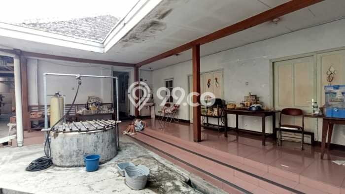 Jual Rumah Luas Megah Dengan View Cantik di Bandung Kota, Bandung Jual Rumah Luas Megah Dengan View Cantik di Bandung Kota, Bandung
