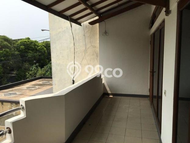 Disewakan Rumah Konsep Modern di Batununggal Bandung dengan 6 Kamar Disewakan Rumah Konsep Modern di Batununggal Bandung dengan 6 Kamar