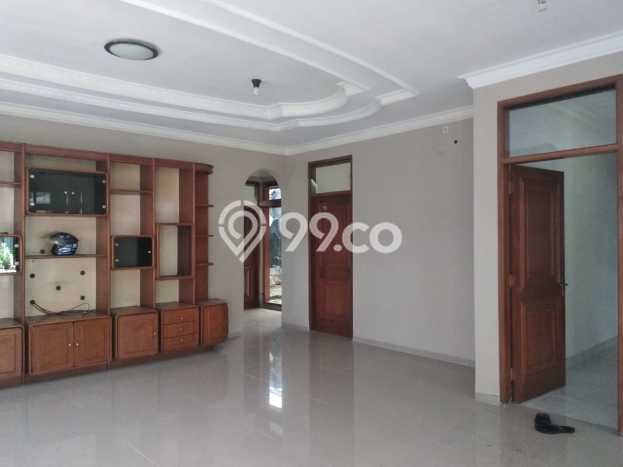 Lokasi terbaik! Rumah siap pakai disewakan di Sudirman LB 400m2 Lokasi terbaik! Rumah siap pakai disewakan di Sudirman LB 400m2