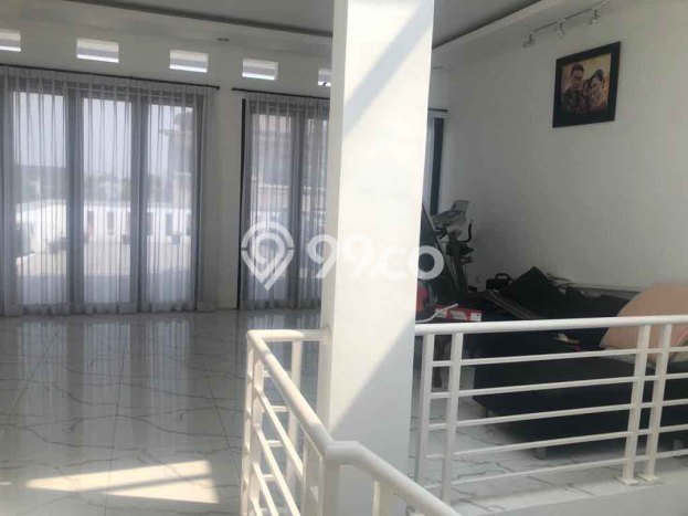 PENAWARAN TERBAIK! Rumah Premium area Arcamanik, LT 114m2m² Bangunan 400m2m² PENAWARAN TERBAIK! Rumah Premium area Arcamanik, LT 114m2m² Bangunan 400m2m²