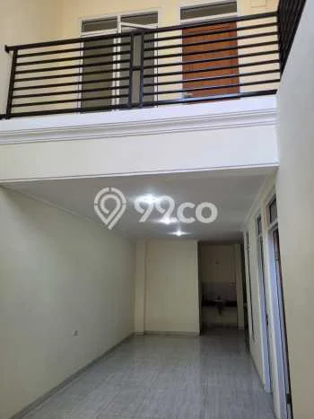 Dijual Cepat Rumah Strategis LT 96m2 LB 160m2 di Jakarta Barat Cocok untuk Hunian Dijual Cepat Rumah Strategis LT 96m2 LB 160m2 di Jakarta Barat Cocok untuk Hunian
